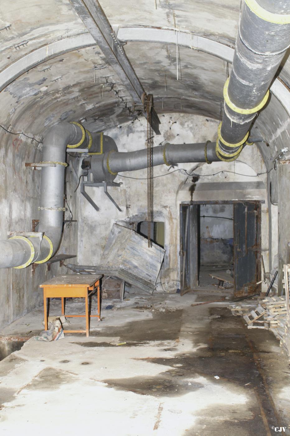 Ligne Maginot - RIMPLAS (RS) - (Ouvrage d'artillerie) - L'usine - Lia VERMEULEN