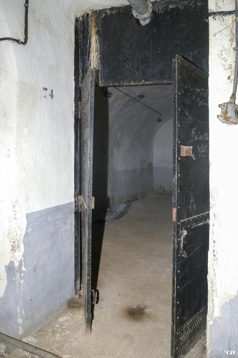 Ligne Maginot - RIMPLAS (RS) - (Ouvrage d'artillerie) - Magasin principal - Lia VERMEULEN