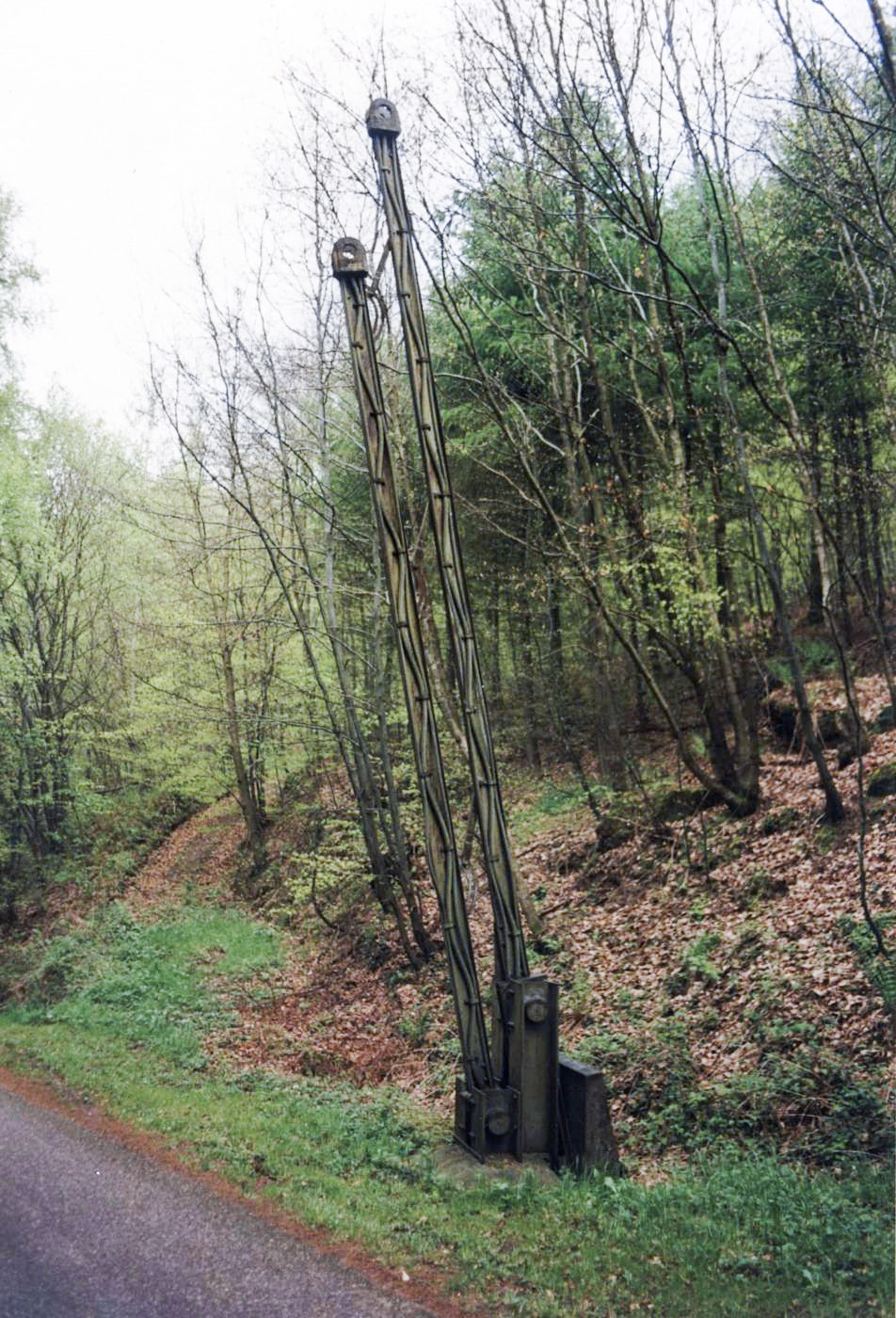 Ligne Maginot - 136 - (Barrage de Route) - La barrière remise en place au Simserhof - NOSPELD Jean-Louis