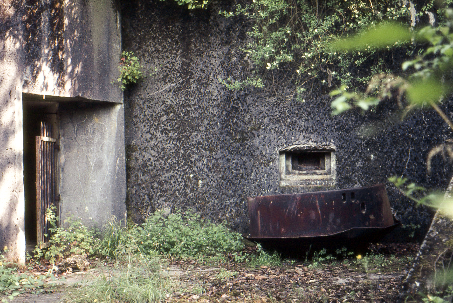 Ligne Maginot - ACA2 - STOCKEN - (Casemate d'artillerie) - Faux créneau - MANSUY Michel