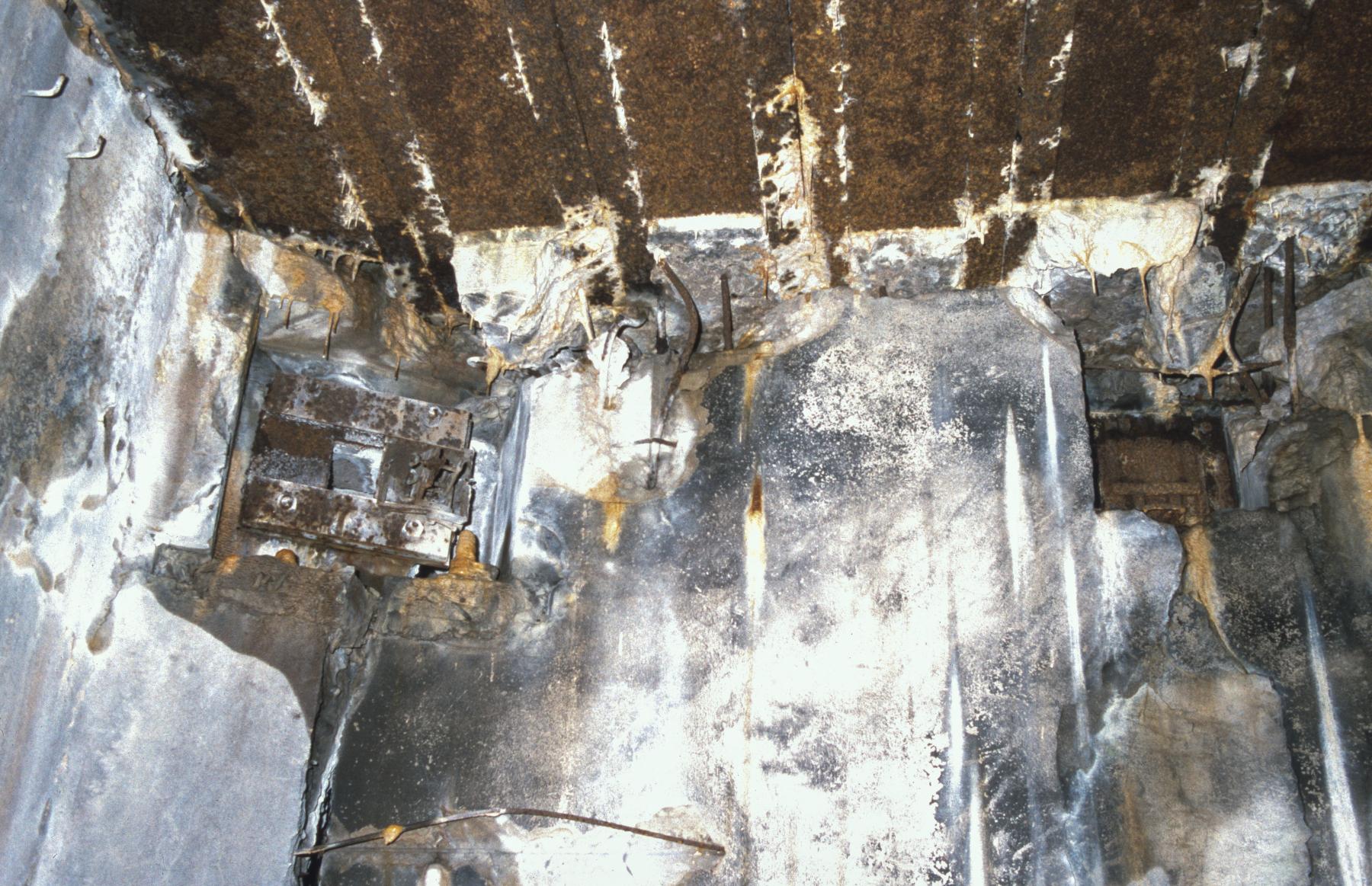 Ligne Maginot - A6B - KALMERICH (CM6 - II/174° RMIF - SOUS-QUARTIER KALMERICH) - (PC de Sous-Quartier) - Deux créneaux - MANSUY Michel