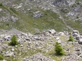 Ligne Maginot - L'ESCUZIER SUD (PA) - (Divers) - Une cuve visible sur la crête 