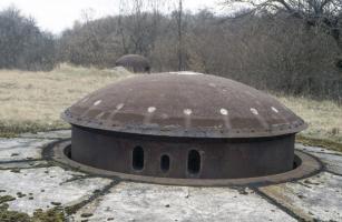 Ligne Maginot - BILLIG - A18 - (Ouvrage d'artillerie) - Bloc 5
Tourelle de 75 R 32.