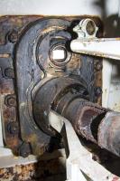 Ligne Maginot - PAS DU ROC - (Ouvrage d'artillerie) - Bloc 3
Créneau de l'un des deux obusiers de 75 mle 31.
Noter l'impressionnante découpe au chalumeau du tube pour neutraliser l'arme.