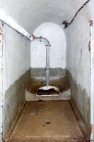 Ligne Maginot - PAS DU ROC - (Ouvrage d'artillerie) - Bloc 3
Latrines à côté de la chambre pour 6 hommes