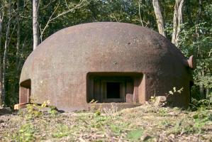 Ligne Maginot - KOBENBUSCH  - A13 - (Ouvrage d'artillerie) - Entrée des hommes
Cloche GFM
