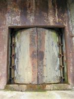 Ligne Maginot - KOBENBUSCH  - A13 - (Ouvrage d'artillerie) - Bloc 7
Casemate d'artillerie.
Volet blindé en place sur l'une des trois embrasures.
