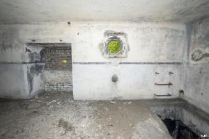 Ligne Maginot - B483 - CALVAIRE SAINT DRUON - (Blockhaus pour canon) - L'entrée du matériel est muré