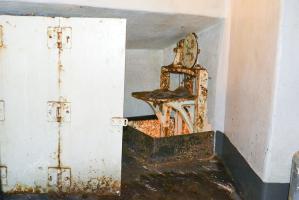 Ligne Maginot - GALGENBERG - A15 - (Ouvrage d'artillerie) - Bloc 3
Tourelle de mitrailleuses, 
Le système destiné à monter les chargeurs depuis l'étage inférieur