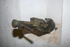Ligne Maginot - GALGENBERG - A15 - (Ouvrage d'artillerie) - Entrée munitions
Goulotte lance-grenades