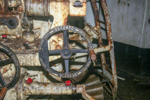 Ligne Maginot - GALGENBERG - A15 - (Ouvrage d'artillerie) - Bloc 4
Etage intermédiaire de la tourelle de 81
Volant de détente (portée) 