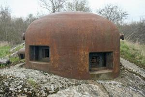 Ligne Maginot - GALGENBERG - A15 - (Ouvrage d'artillerie) - Bloc 5
Cloche GFM - Noter les créneaux décalés