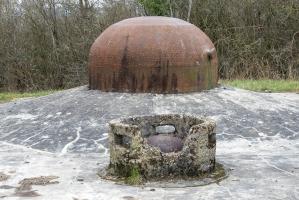Ligne Maginot - GALGENBERG - A15 - (Ouvrage d'artillerie) - Bloc 6
Champignon de prise d'air et cloche GFM