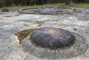 Ligne Maginot - GALGENBERG - A15 - (Ouvrage d'artillerie) - Bloc 6
Cloche LG et tourelle de 135 