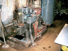 Ligne Maginot - GALGENBERG - A15 - (Ouvrage d'artillerie) - Usine électrique
Moteur CLM avant restauration en cours (2020).