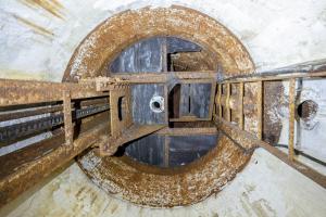 Ligne Maginot - ROTHERBERG - X30 (QUARTIER FREISTROFF - II/162°RIF) - (Abri) - Bloc Sud
Cloche GFM