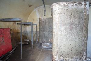 Ligne Maginot - BOIS DE FERANGE - X27 - (Abri) - Cuves