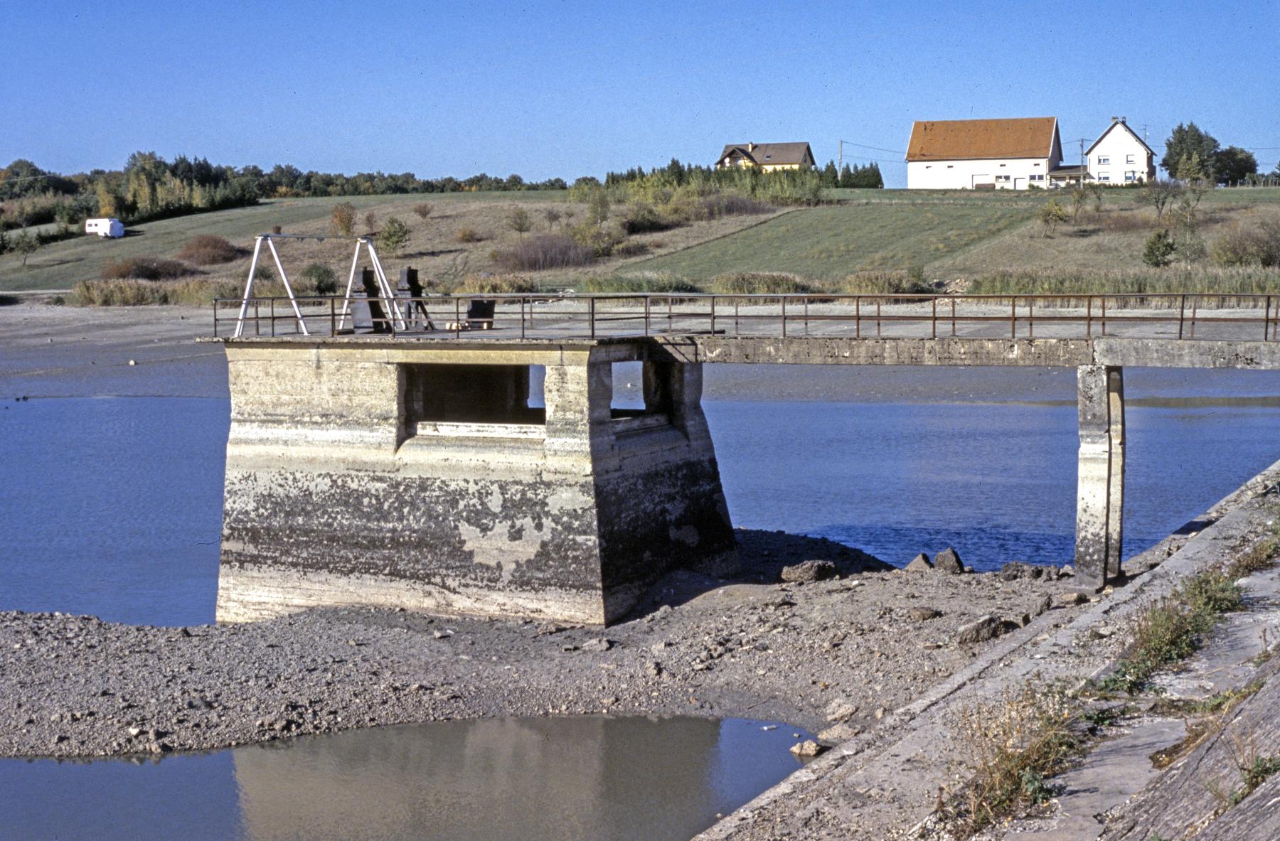 Ligne Maginot - RESERVOIR DE HOSTE-HAUT - (Inondation défensive) - La tour de déversement - MANSUY Michel
