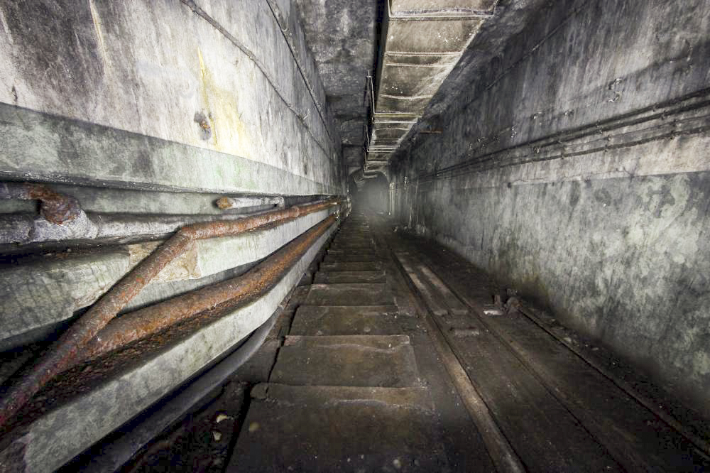 Ligne Maginot - BILLIG - A18 - (Ouvrage d'artillerie) - Entrée mixte
Le haut du plan incliné - Martin FRANKCOM