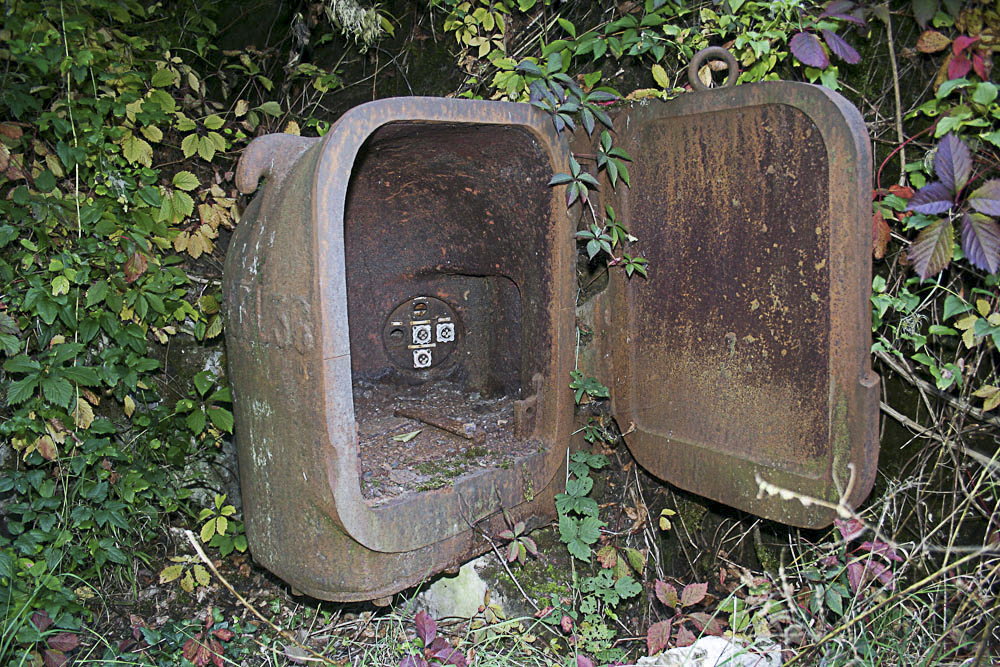 Ligne Maginot - BILLIG - A18 - (Ouvrage d'artillerie) - Bloc 3
Niche blindée de projecteur