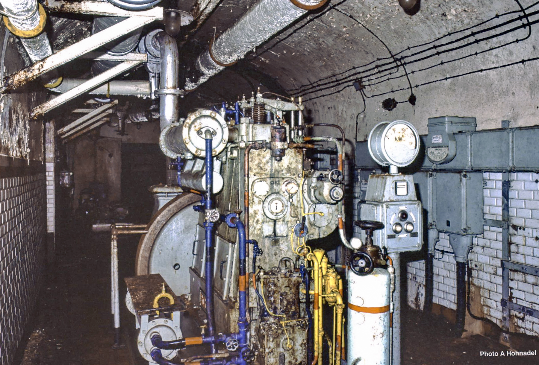 Ligne Maginot - BILLIG - A18 - (Ouvrage d'artillerie) - L'usine electrique
Moteurs SGCM - Alain Hohnadel