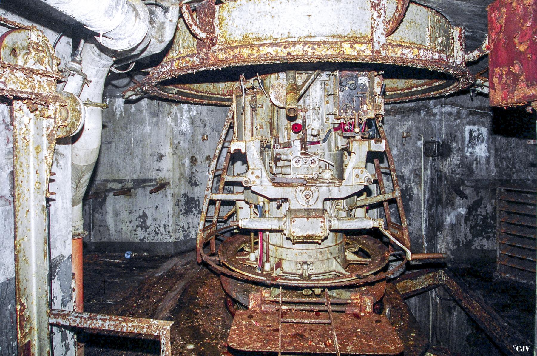 Ligne Maginot - BILLIG - A18 - (Ouvrage d'artillerie) - Bloc 6
Tourelle de mortiers de 81 mm