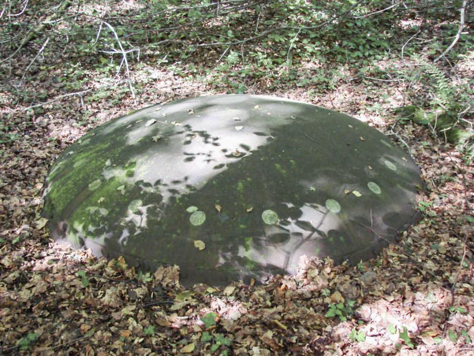 Ligne Maginot - BILLIG - A18 - (Ouvrage d'artillerie) - Bloc 6
Tourelle de mortier de 81mm.