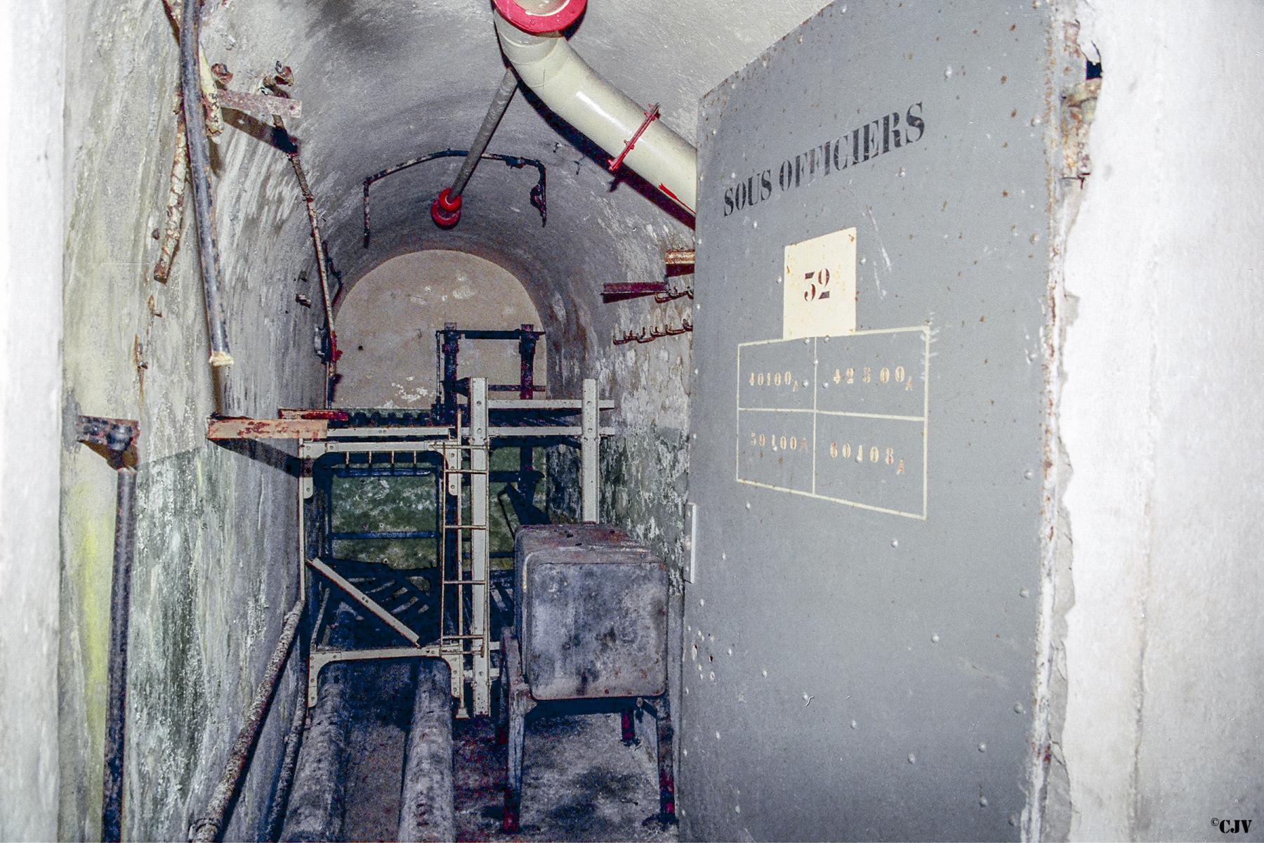 Ligne Maginot - BILLIG - A18 - (Ouvrage d'artillerie) - Bloc 4
Chambre sous-officiers