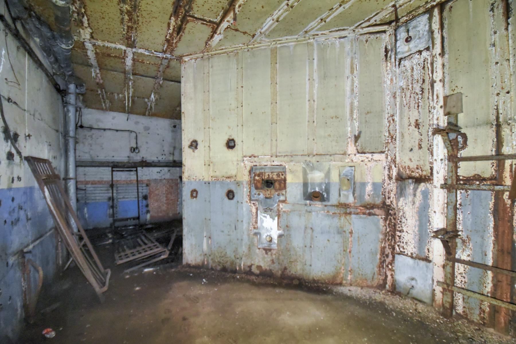 Ligne Maginot - MONT DES WELCHES - A21 - (Ouvrage d'artillerie) - Entrée munitions
Chambre de tir - Ludovic KNAPP