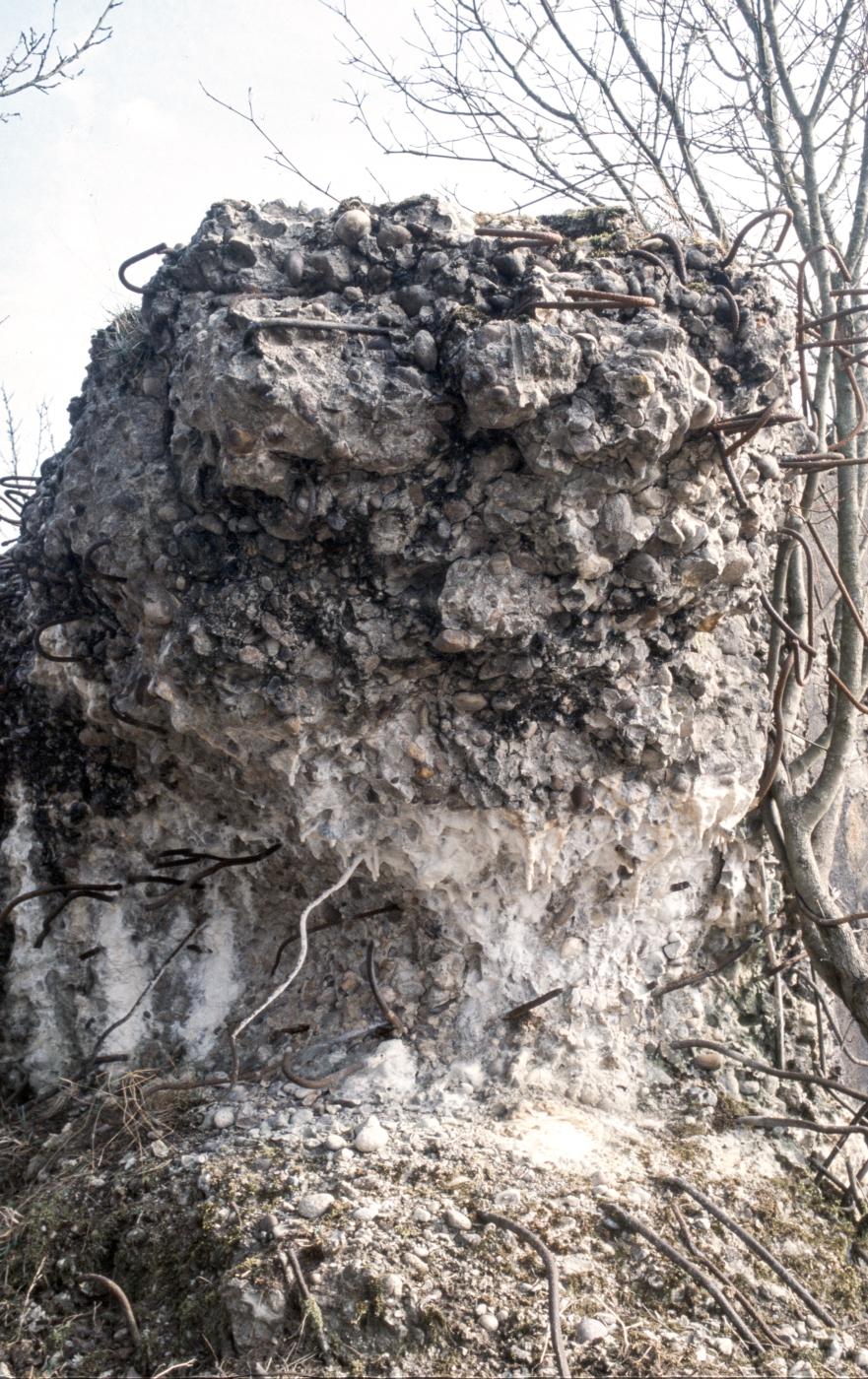 Ligne Maginot - CALVAIRE 7 - (Blockhaus pour canon) - Les dégâts du bombardement - MANSUY Michel