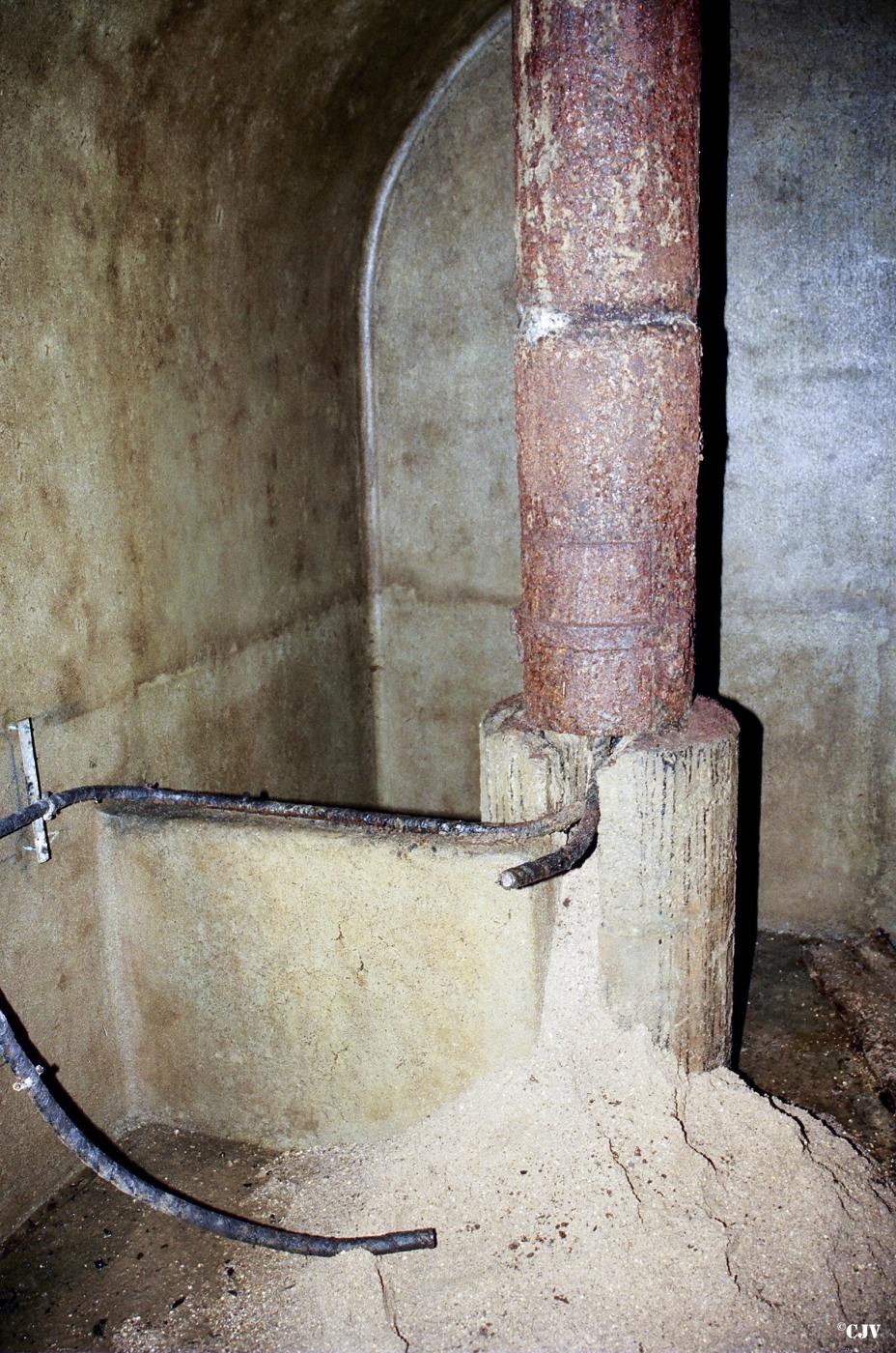 Ligne Maginot - BILLIG - A18 - (Ouvrage d'artillerie) - Entrée des cables - Lia VERMEULEN