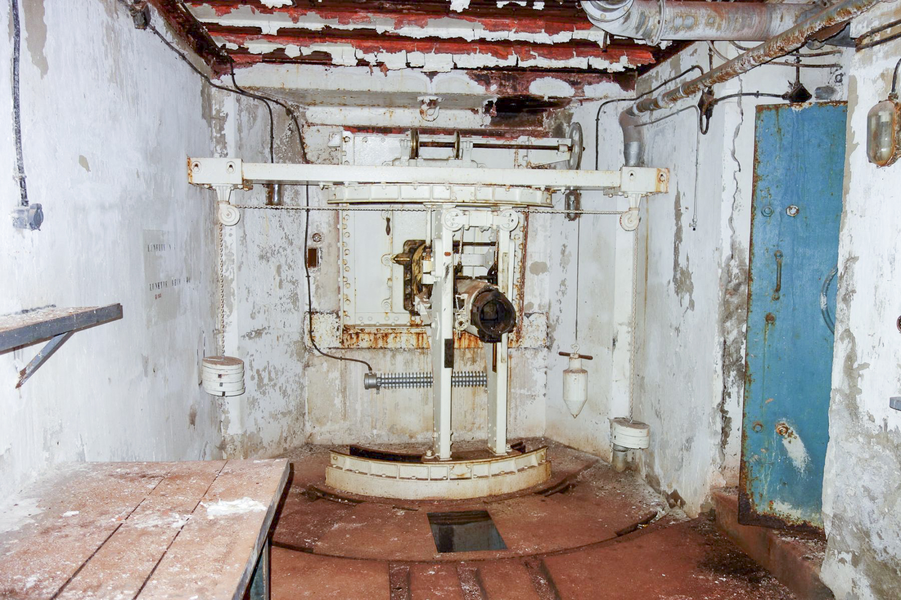 Ligne Maginot - LAVOIR - (Ouvrage d'artillerie) - Bloc 1
Chambre de tir pour canon-mortier de 75 mle 31 - Michel Teiten