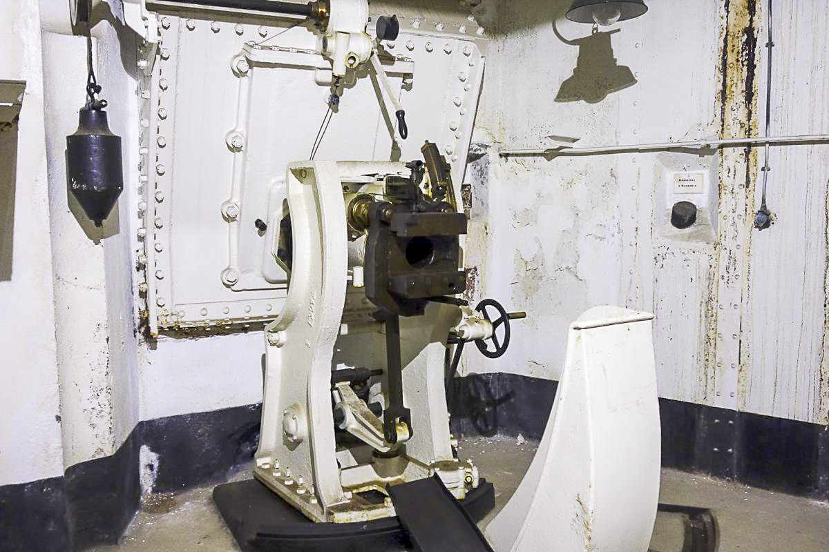 Ligne Maginot - SAINTE AGNES (SAG) - EO9 - (Ouvrage d'artillerie) - Bloc 2
Obusier de 135