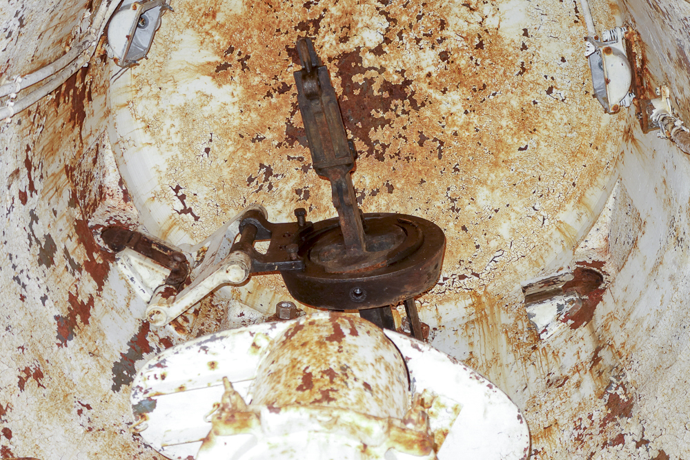 Ligne Maginot - LAVOIR - (Ouvrage d'artillerie) - Bloc 4
Cloche JM droite - Michel Teiten