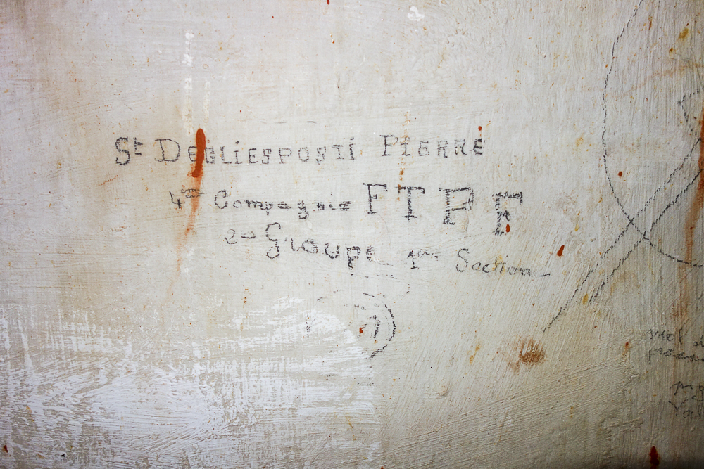 Ligne Maginot - LAVOIR - (Ouvrage d'artillerie) - Bloc 3
Graffiti des FTP - Michel Teiten