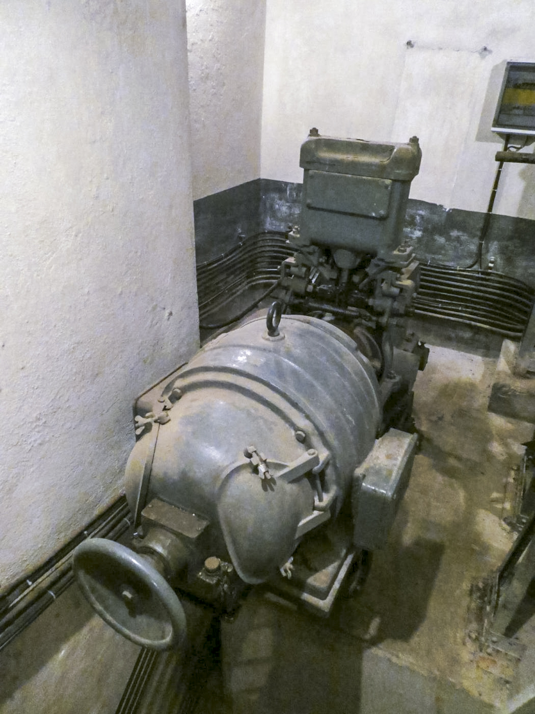 Ligne Maginot - SAINT ROCH (SHR) - (Ouvrage d'artillerie) - Bloc 4
Ascenseur