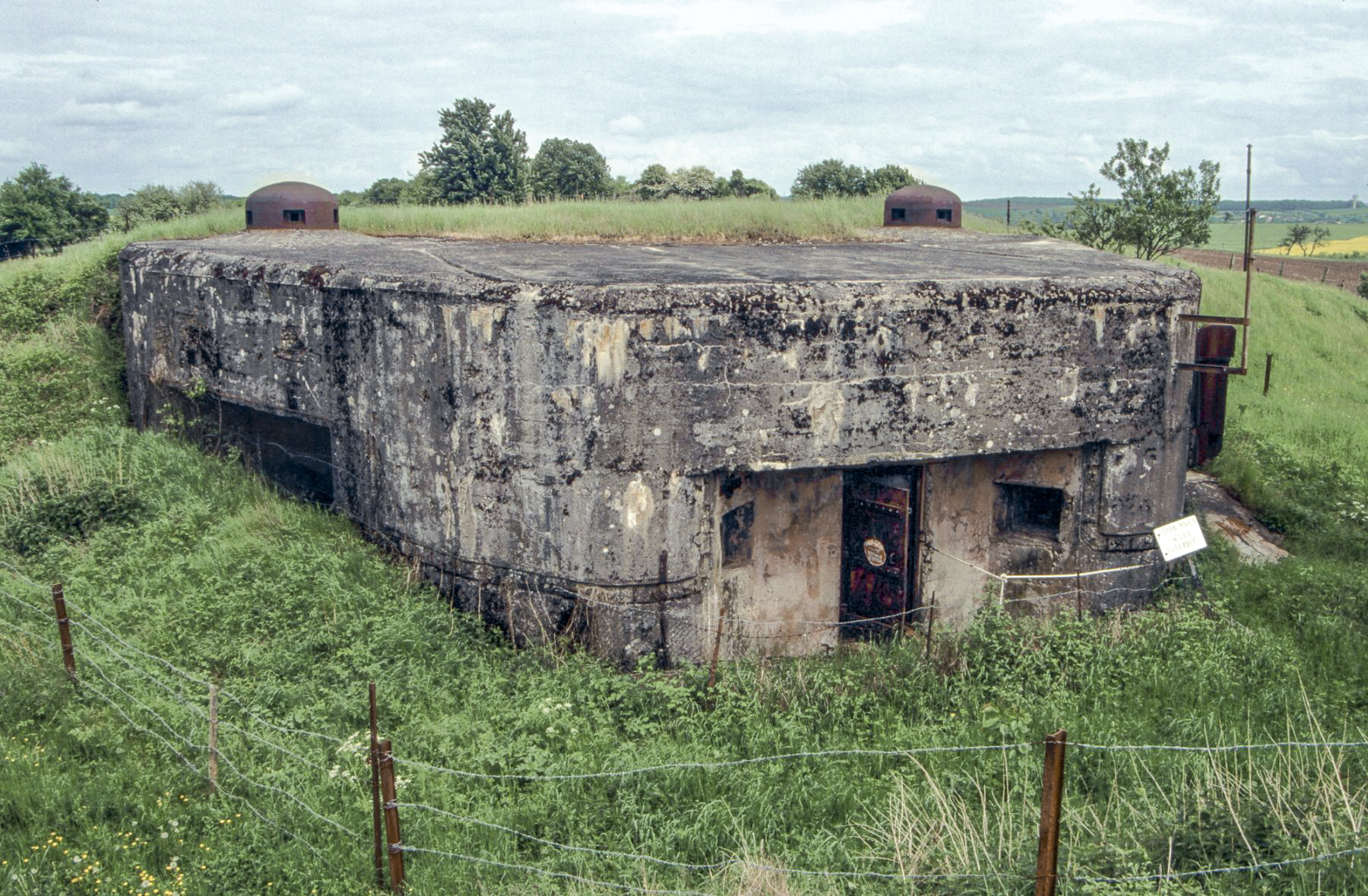Ligne Maginot - MENSKIRCH - C57 - (Casemate d'infanterie - Double) -  - Michel Teiten