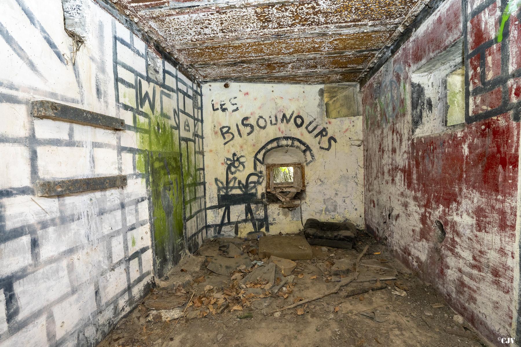 Ligne Maginot - CHATEAU L'ABBAYE - (Casemate d'infanterie - Double) - Intérieur - Lia VERMEULEN