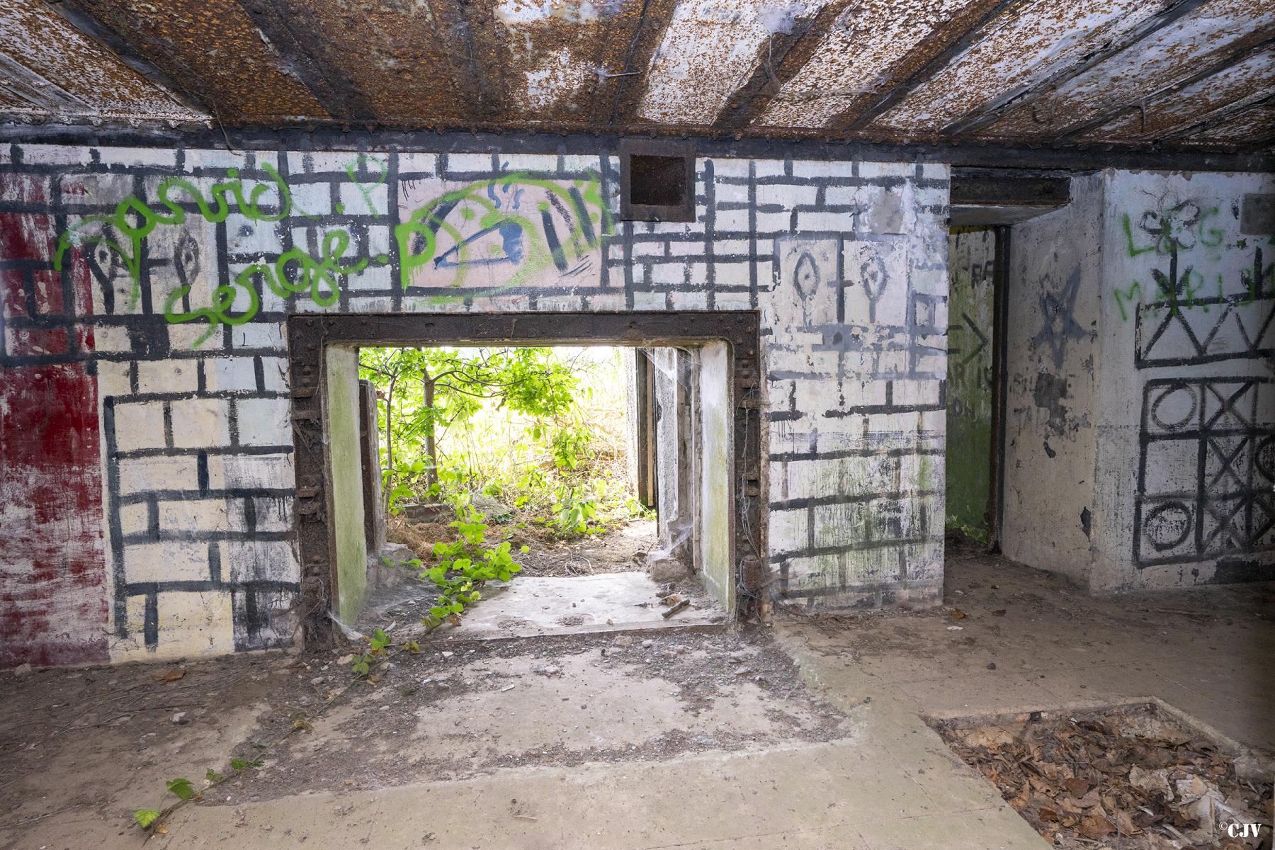 Ligne Maginot - CHATEAU L'ABBAYE - (Casemate d'infanterie - Double) - Les entrées - Lia VERMEULEN