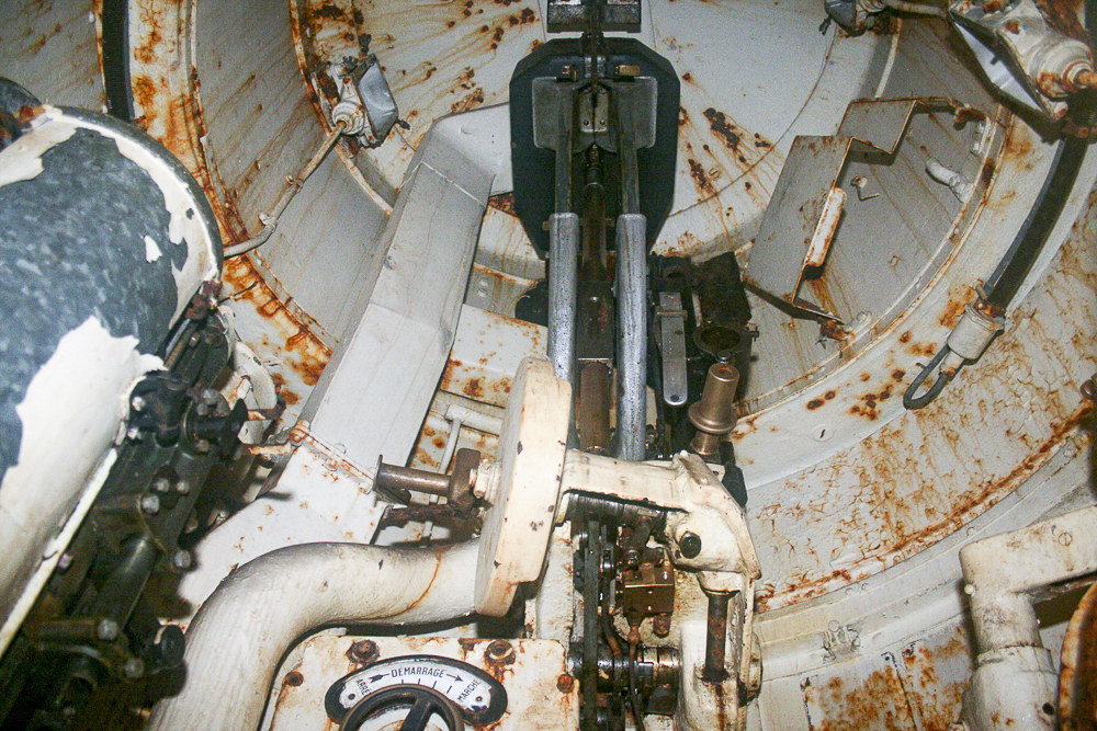 Ligne Maginot - GALGENBERG - A15 - (Ouvrage d'artillerie) - Bloc 3
Dans la chambre de tir de la tourelle mitrailleuse