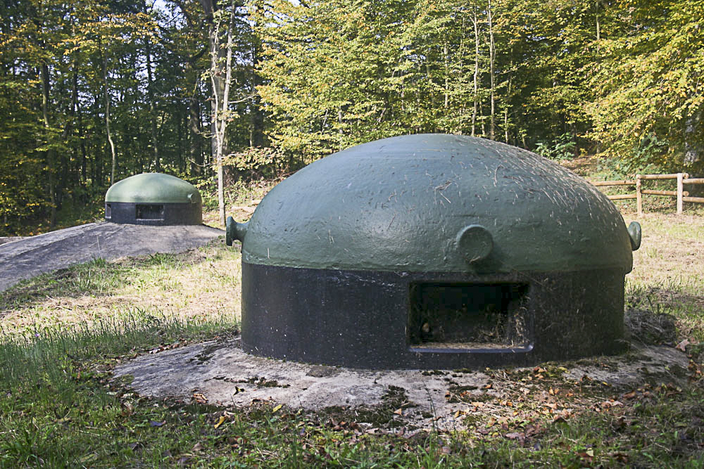 Ligne Maginot - GALGENBERG - A15 - (Ouvrage d'artillerie) - Entrée munitions
Les deux cloches GFM