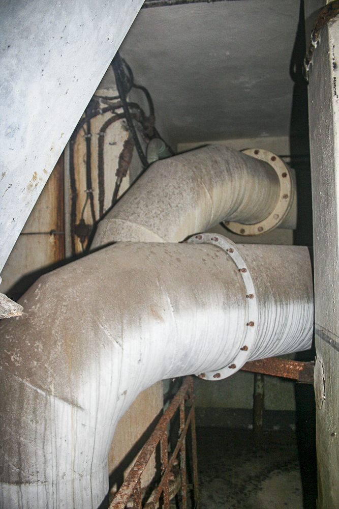 Ligne Maginot - GALGENBERG - A15 - (Ouvrage d'artillerie) - Entrée des hommes
Conduits de prise d'air et d'évacuation des fumées