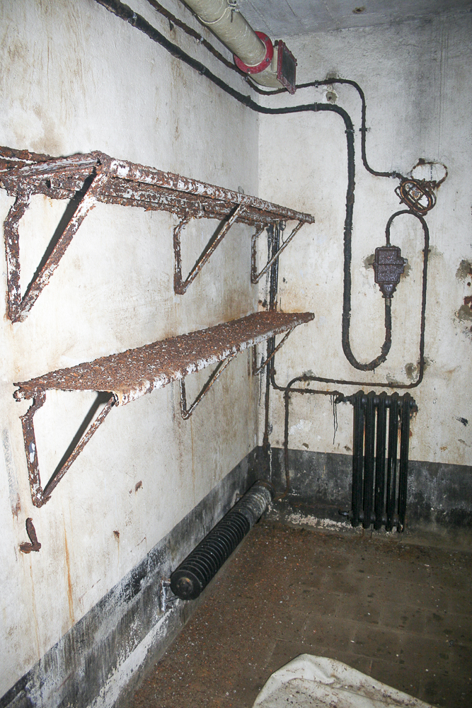 Ligne Maginot - GALGENBERG - A15 - (Ouvrage d'artillerie) - Bloc 1
Chambrée pour troupe à l'étage inférieur