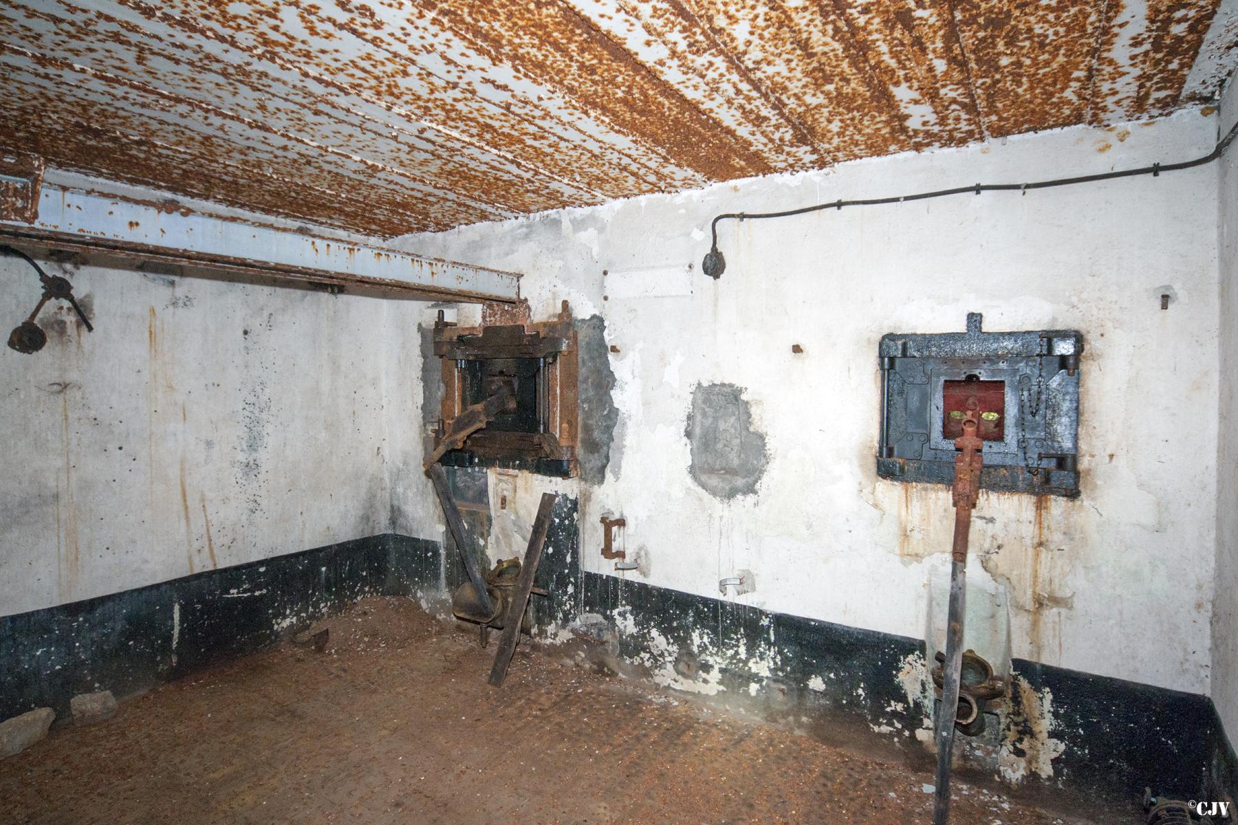 Ligne Maginot - GALGENBERG - A15 - (Ouvrage d'artillerie) - Bloc 2
Chambre de tir