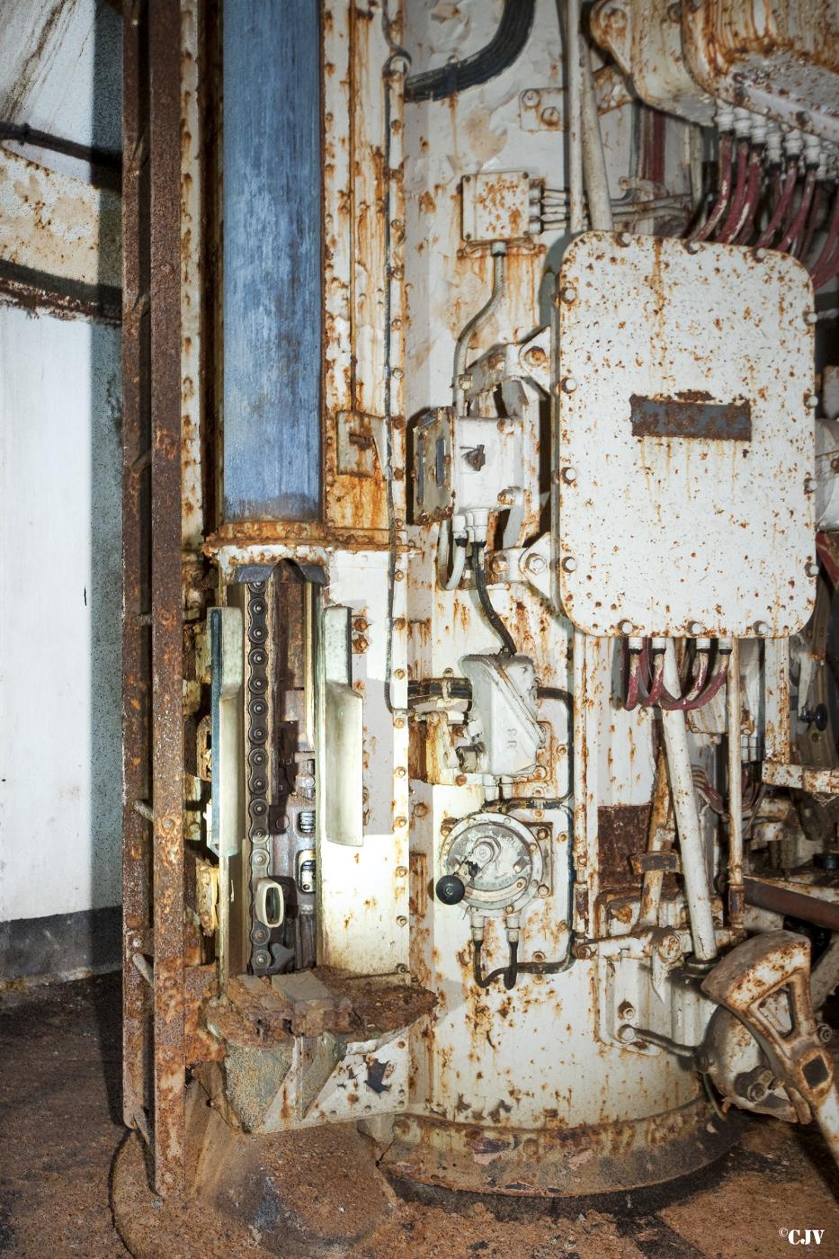 Ligne Maginot - GALGENBERG - A15 - (Ouvrage d'artillerie) - Bloc 6
Noria à munitions de la tourelle de 135 - Lia VERMEULEN