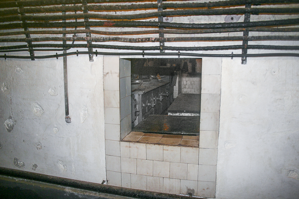 Ligne Maginot - GALGENBERG - A15 - (Ouvrage d'artillerie) - Guichet de la cuisine depuis la galerie