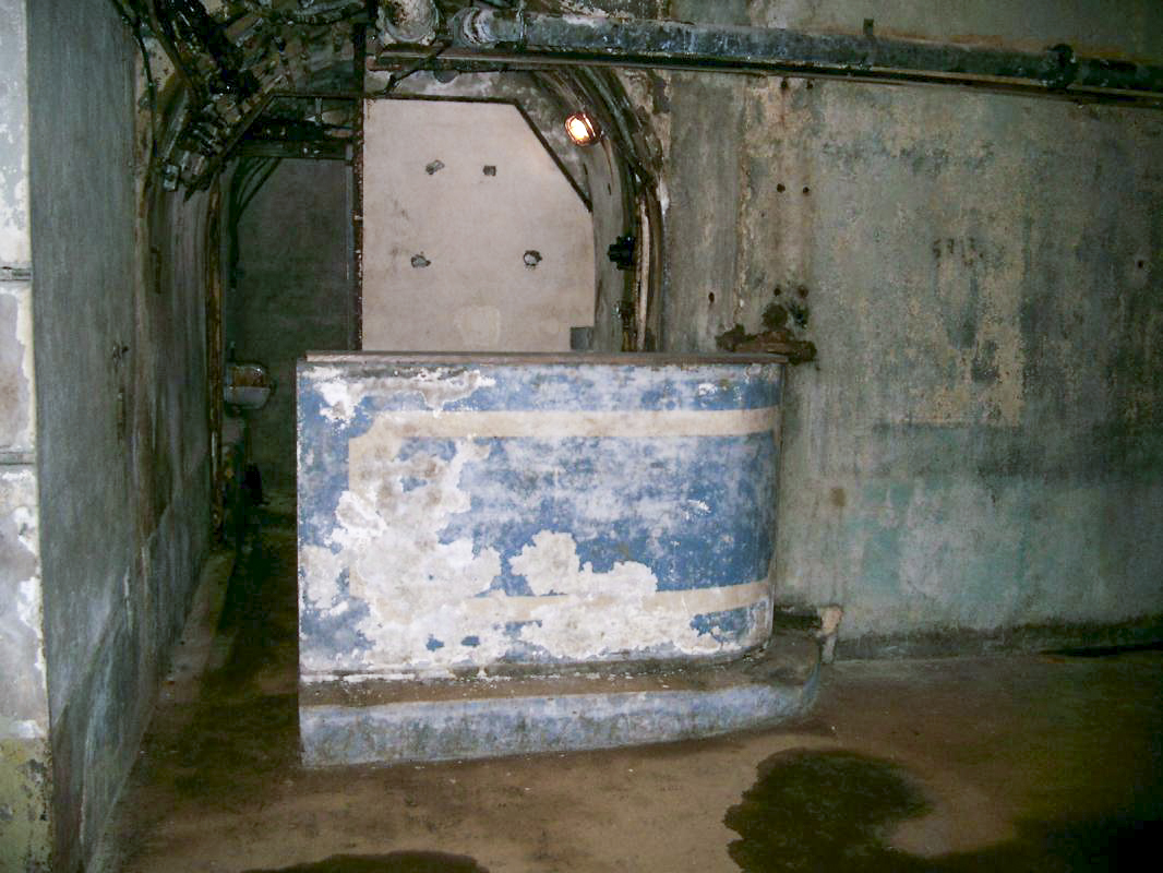 Ligne Maginot - GALGENBERG - A15 - (Ouvrage d'artillerie) - Cuisines
Le bar du mess.