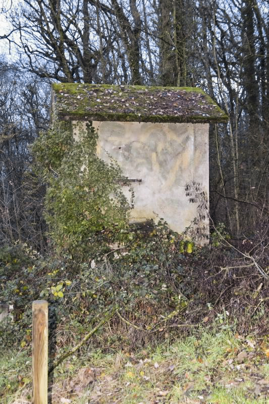 Ligne Maginot - GALGENBERG - A15 - (Ouvrage d'artillerie) - Entrée des hommes
Poste électrique extérieur