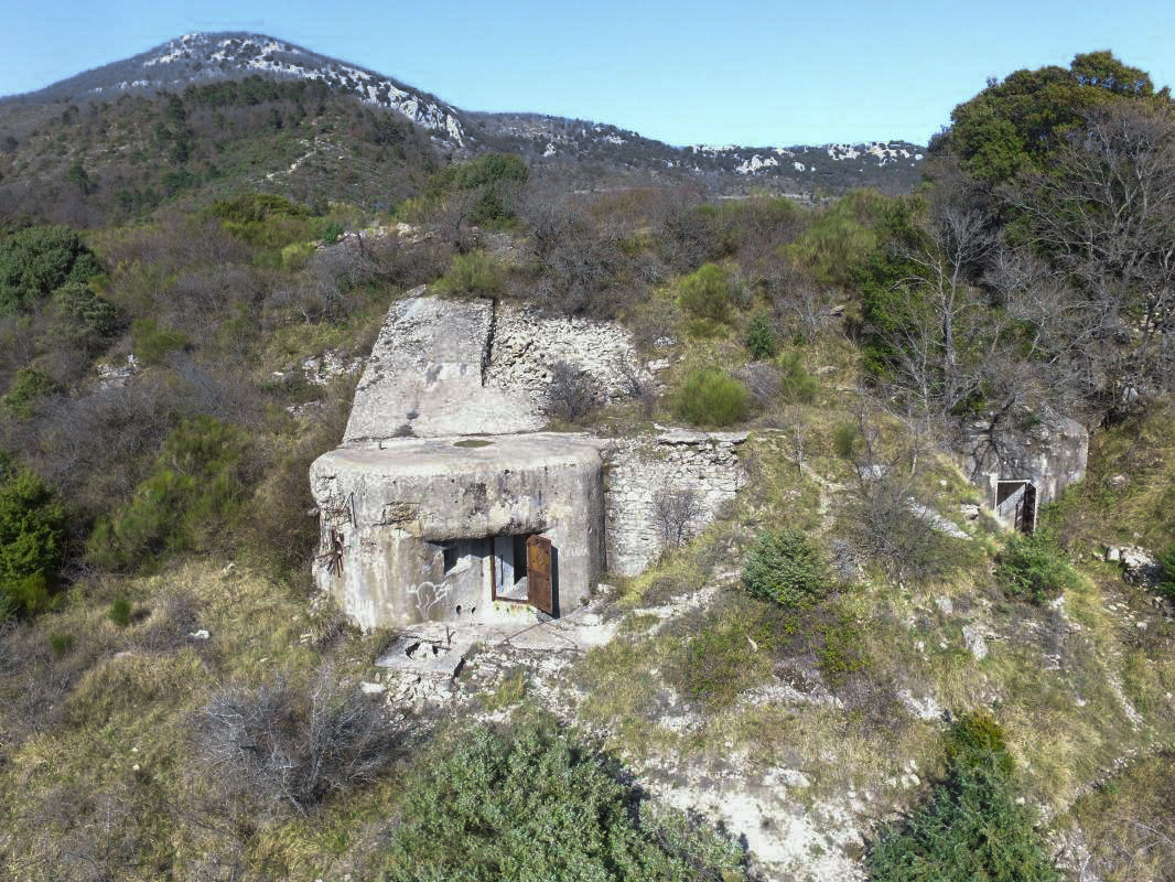 Ligne Maginot - COL DES BANQUETTES (EO7) - (Abri actif) - Bloc 1 et 2 - ELLENA-CUNY