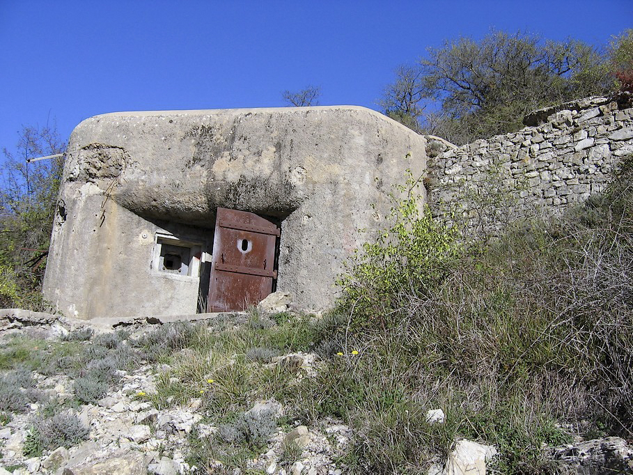 Ligne Maginot - COL DES BANQUETTES (EO7) - (Abri actif) - Bloc 1
Entrée - Serge FORNERIS